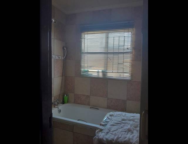 2 BEDROOM HOUSE FOR SALE IN GRASSLANDS